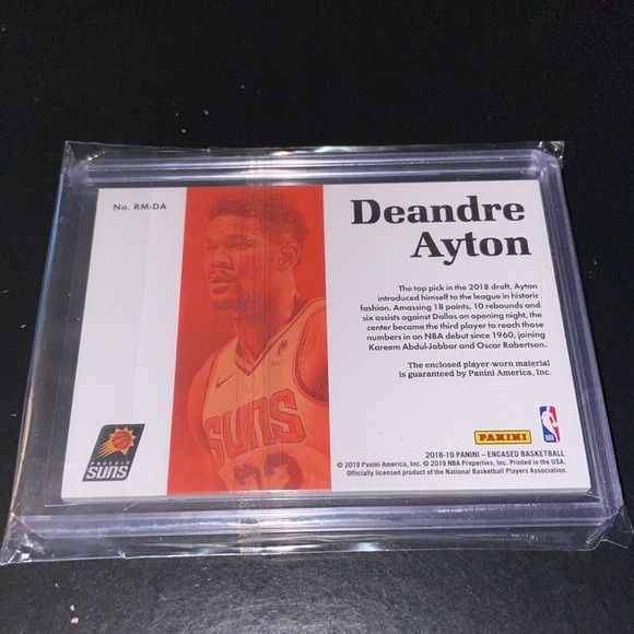Deandre Ayton patch card - Panini Encased 2018-19 Rookie Materials - NOT MINT - Picture 5 of 5